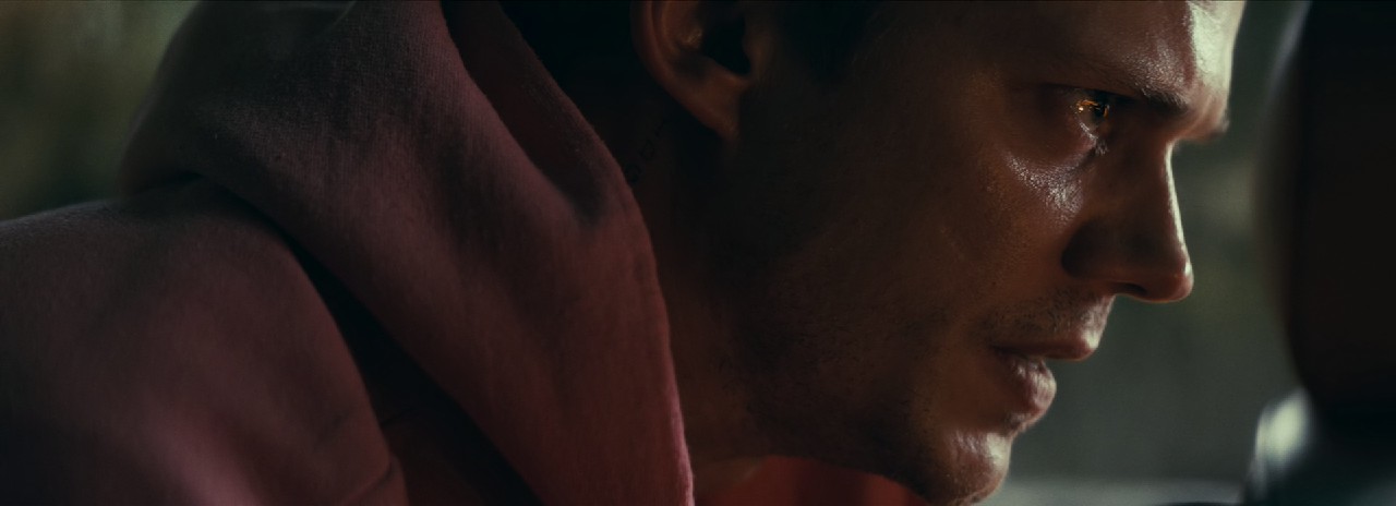 Locked (2025) BluRay Hindi + English 1080p 10bit HEVC DDP 5.1 ESub B4uHD.mkv.0002